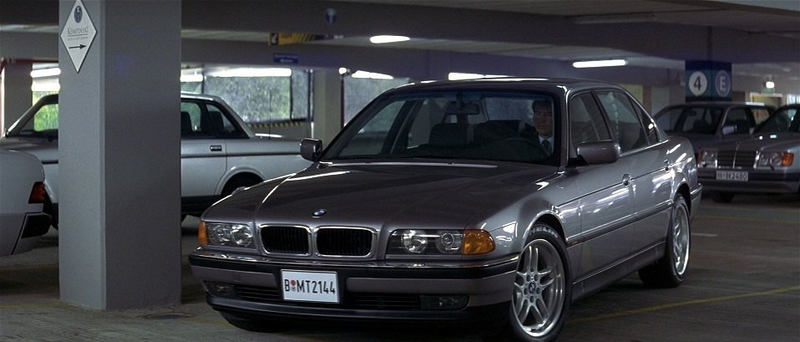 Illustration for article titled The Ten Greatest James Bond Movie Cars That Weren't Aston Martins
